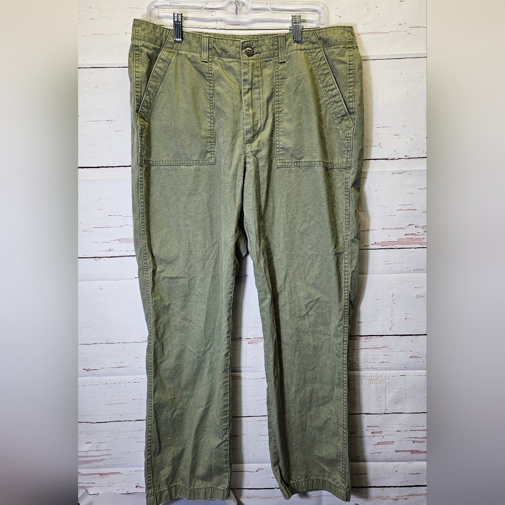 Levi's Olive Green Women's Chino Pants Size 31 Cropped